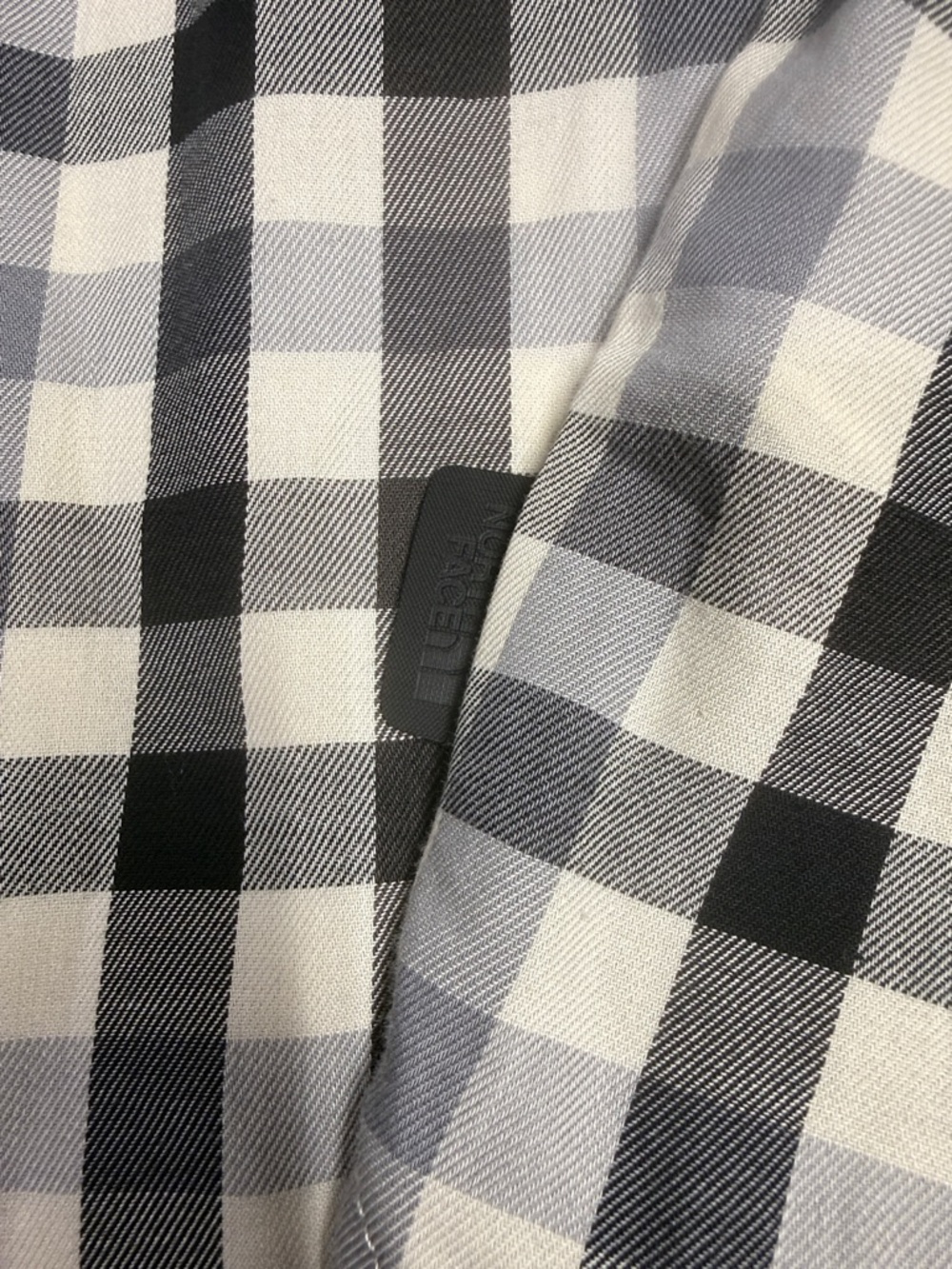 The North Face Men's Black and White Check Button-Down Shirt - Picture 4 of 10